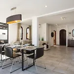 Maria Villa
